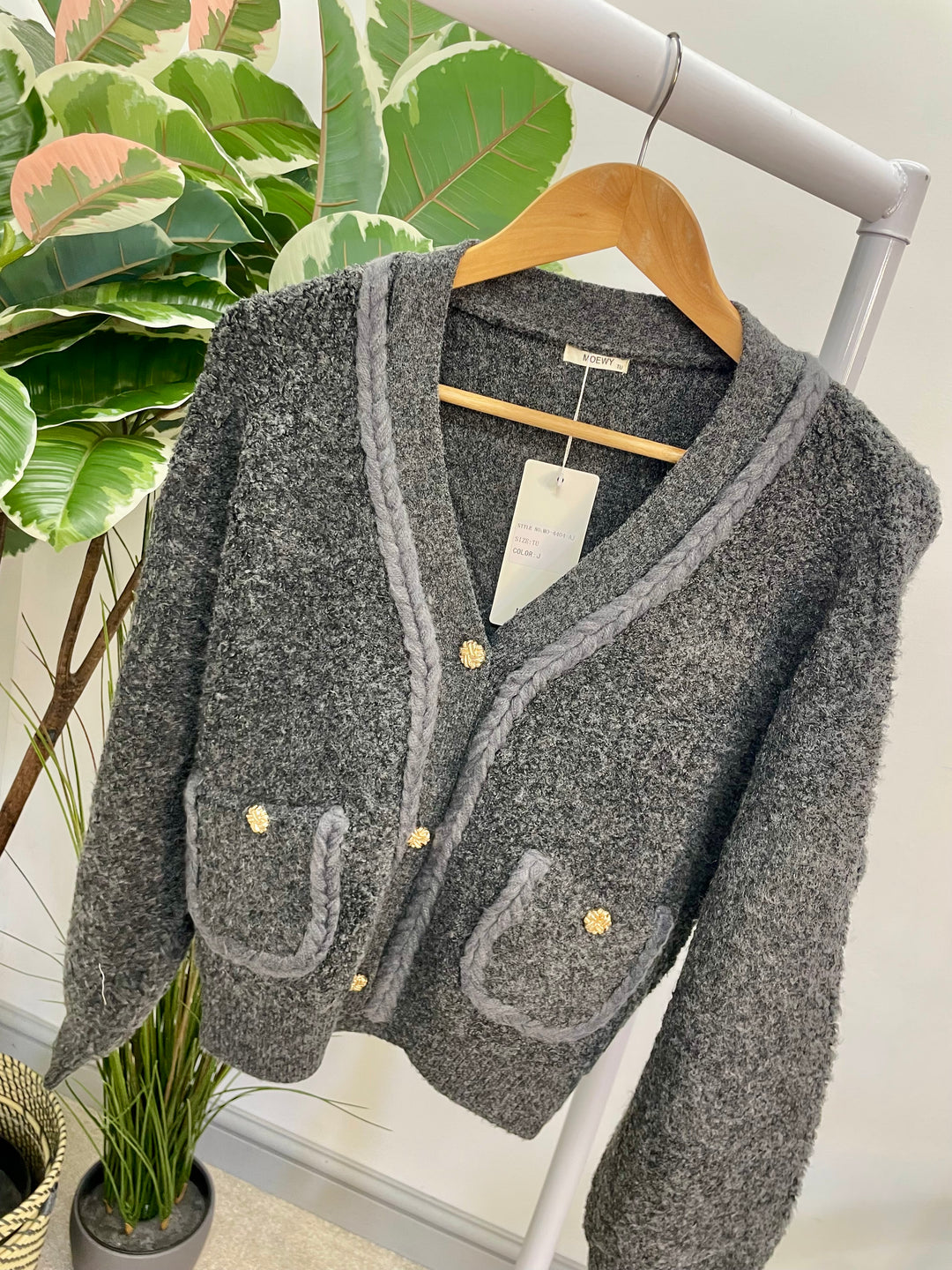 LADIES SOFT THICK CABLE KNIT CARDIGAN - BEIGE & CHARCOAL BLACK