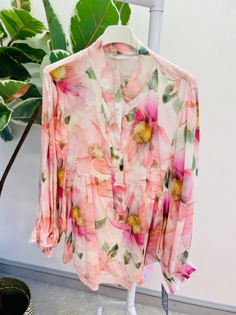 LADIES WOMENS PINK FLORAL PRINT SMOCK PRETTY FEMININE TOP BLOUSE
