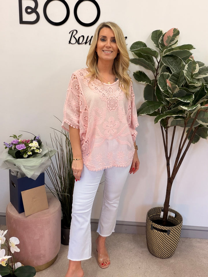 Ladies Fashion Pretty Crochet Lace Top - white & pink