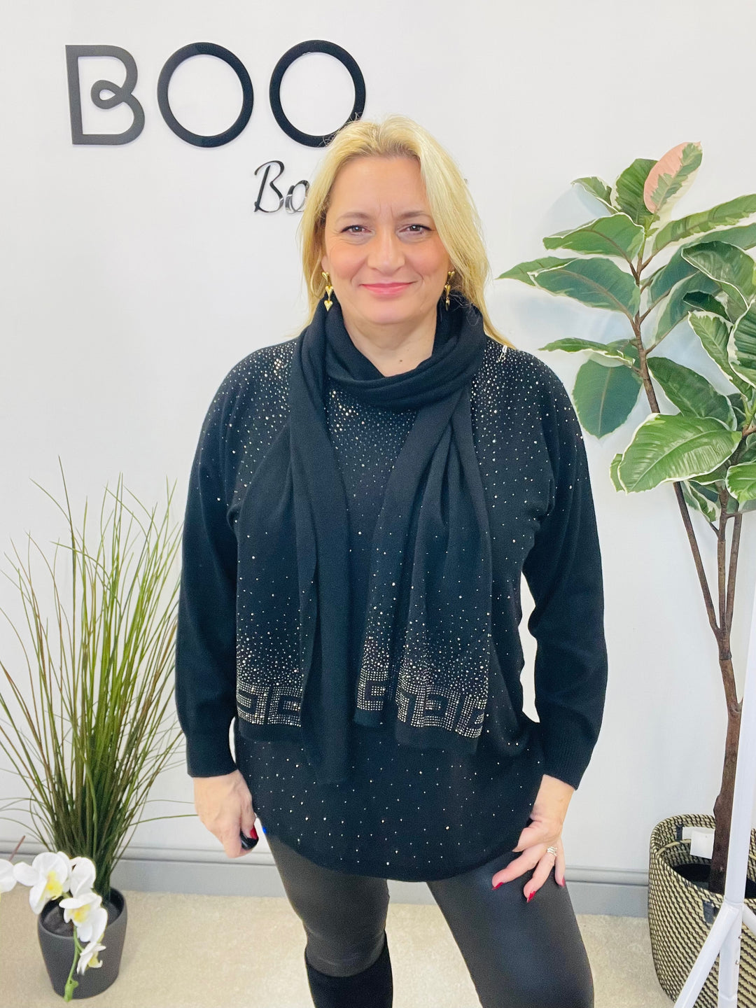 LADIES BLACK SPARKLY JUMPER & SCARF SET