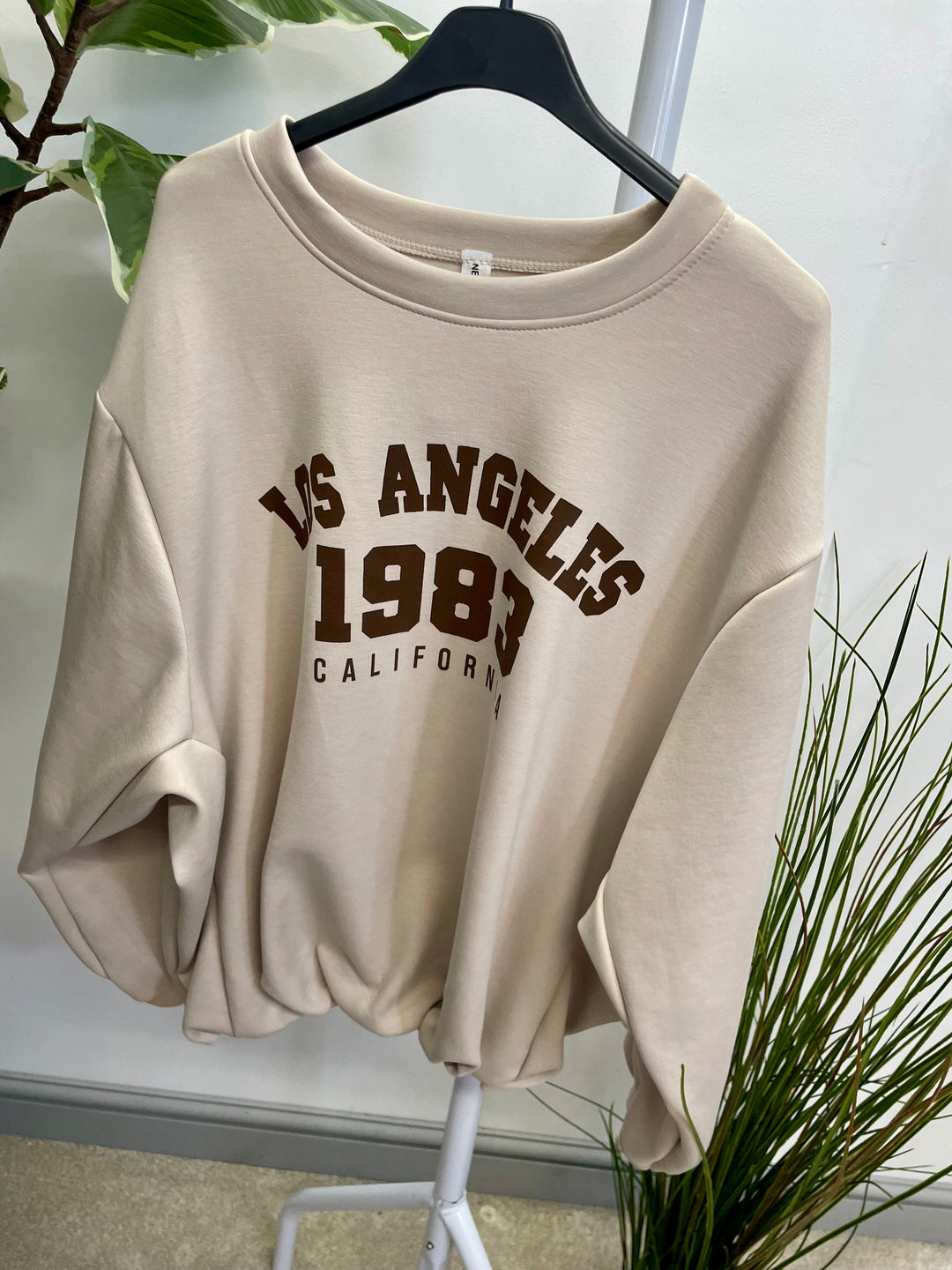 LADIES BUBBLE HEM NEW YORK SWEATSHIRT TOP - BERRY, BLACK, TAUPE, CREAM & BROWN