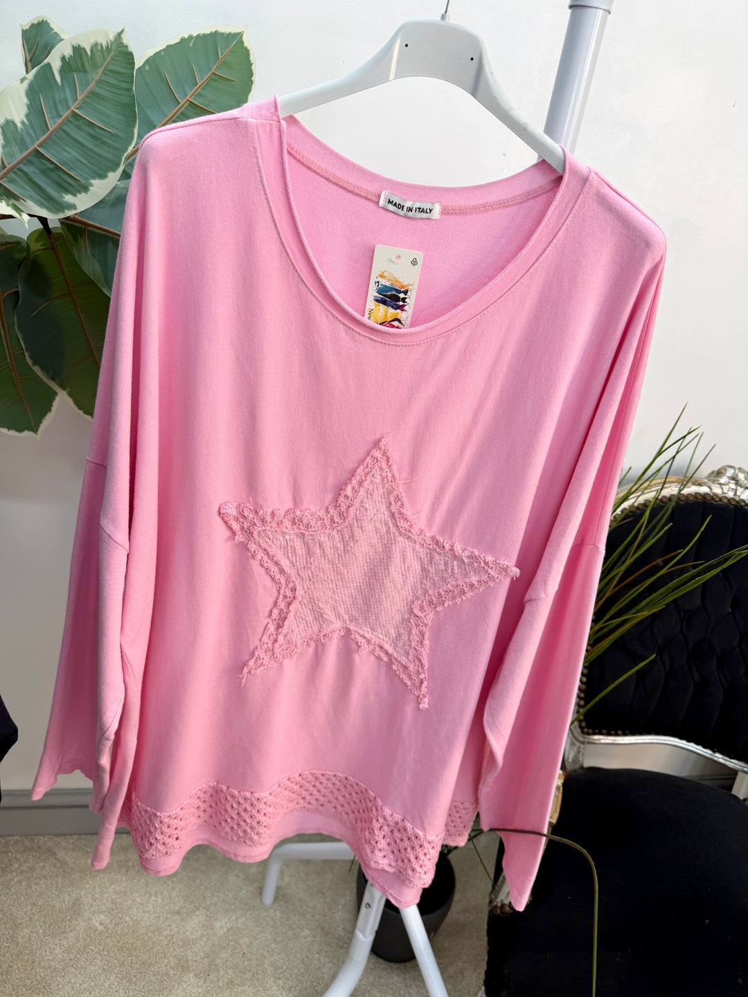 Ladies Fashion Oversize Star Sweatshirt style Top - black, white, pink, raspberry & grey