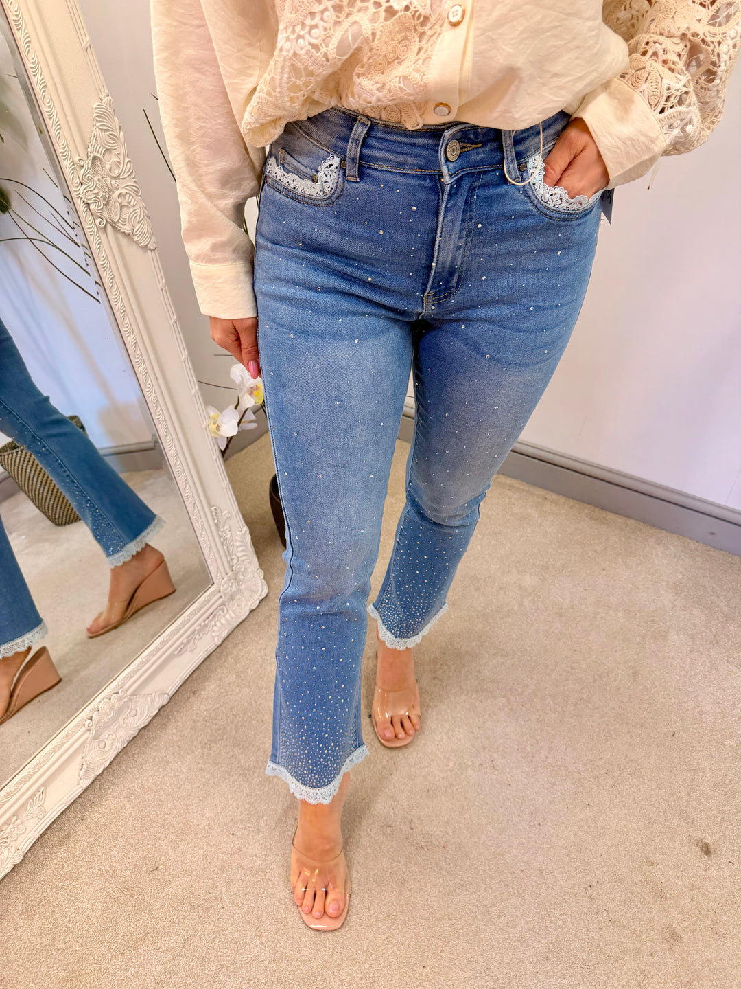 Ladies Fashion Sparkly Ankle Grazer Jeans