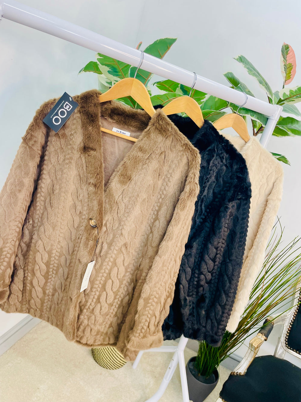 LADIES FASHION CABLE FAUX FUR JACKET - BEIGE, BROWN & BLACK
