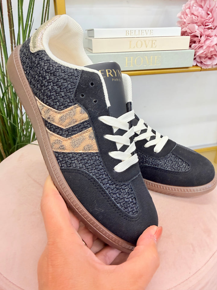 Ladies Fashion Black Flat Inspired Stripe Trainers 