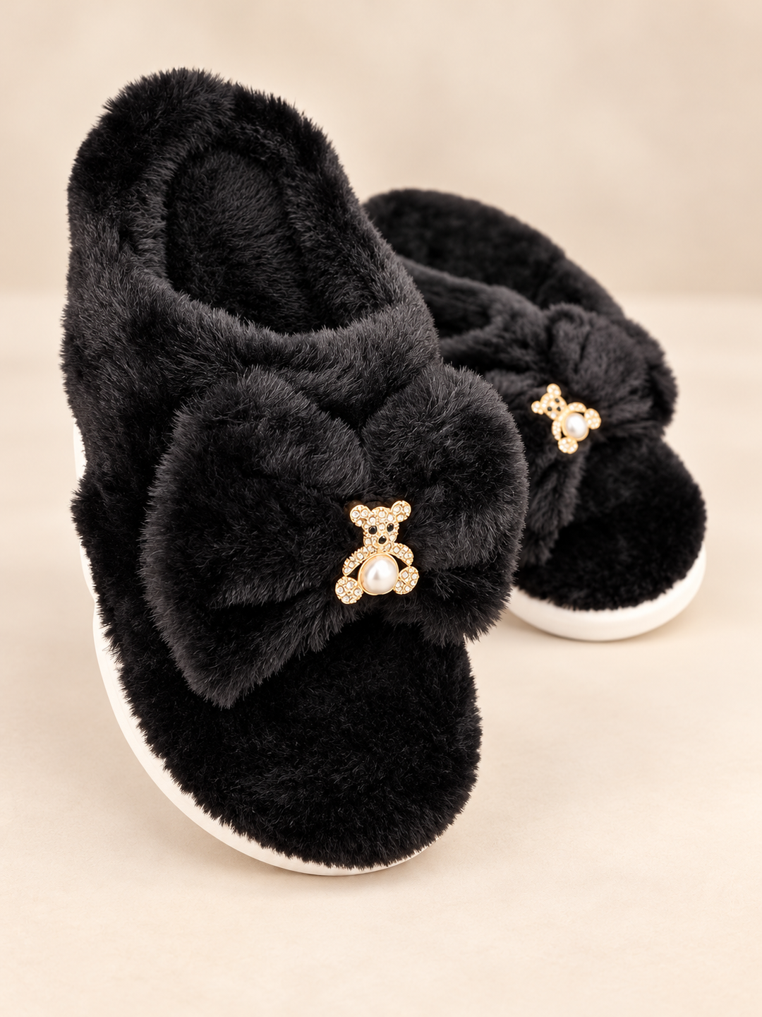 Women’s Black Faux Fur Cloud Style Slippers