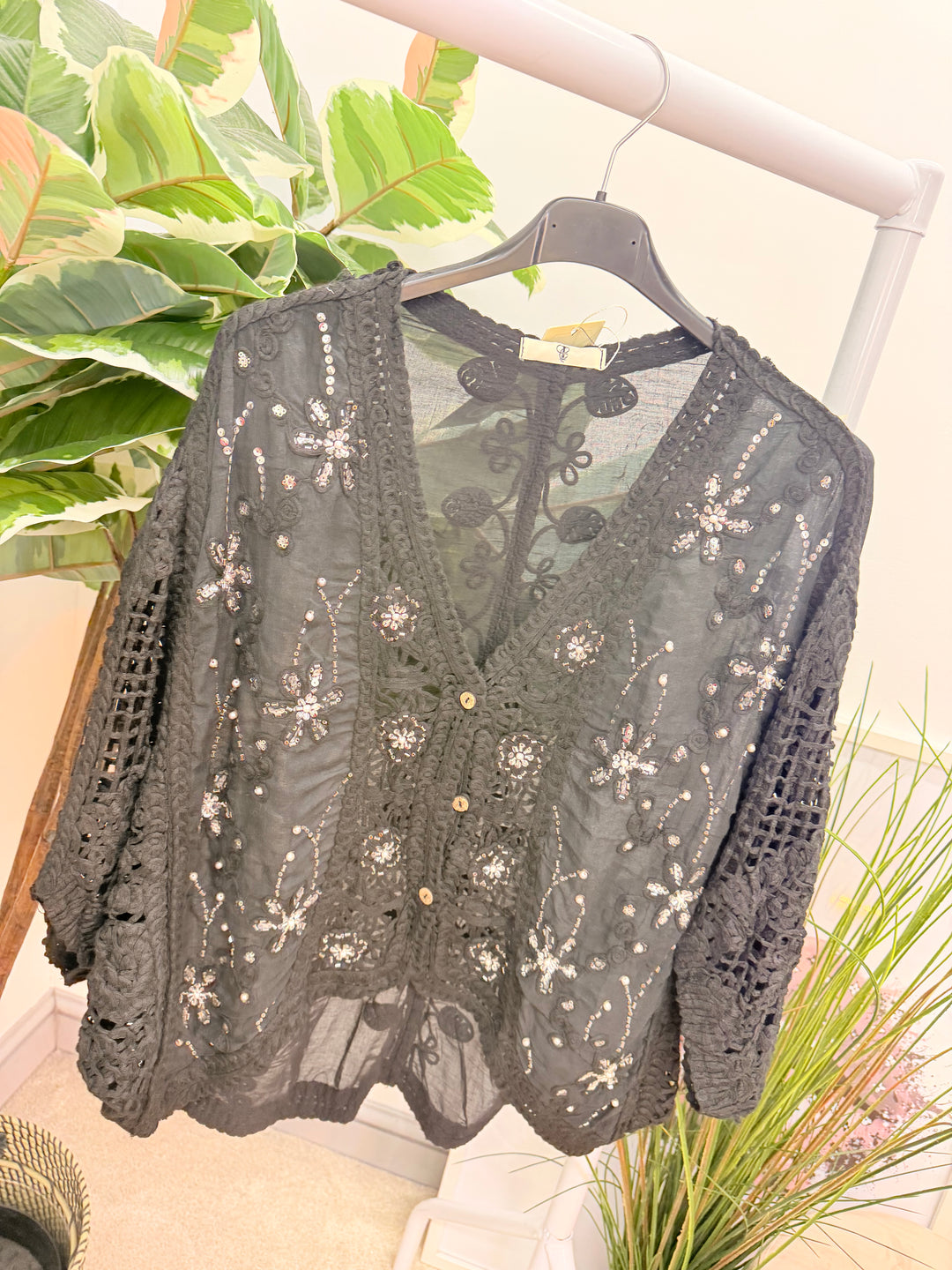 The VICKI top - 3 colours