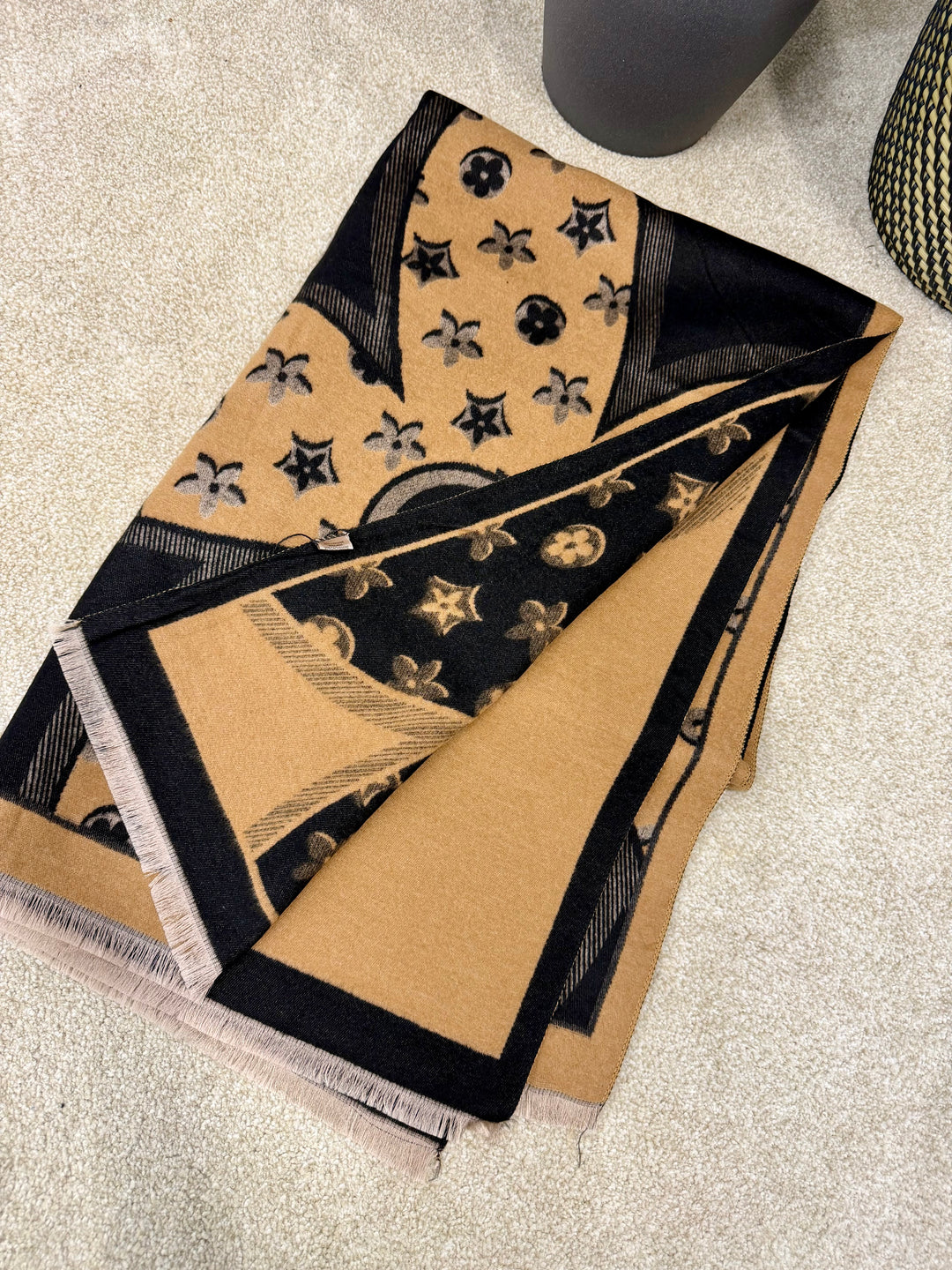 LADIES INSPIRED FASHION SCARF - BEIGE, BLACK, CAMEL, CREAM