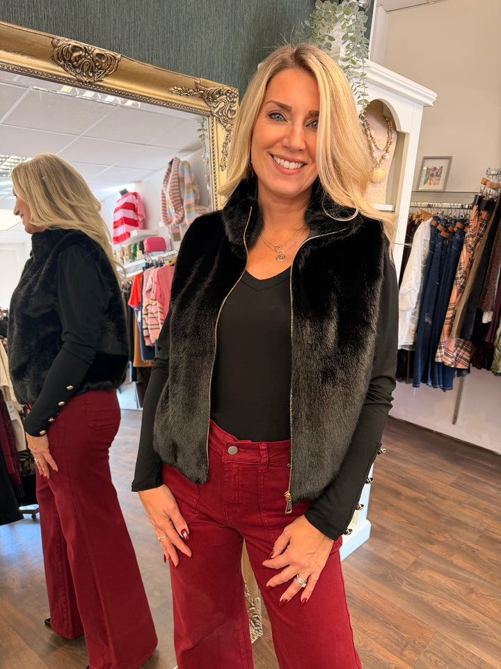 The XENA faux fur gilet - 4 colours