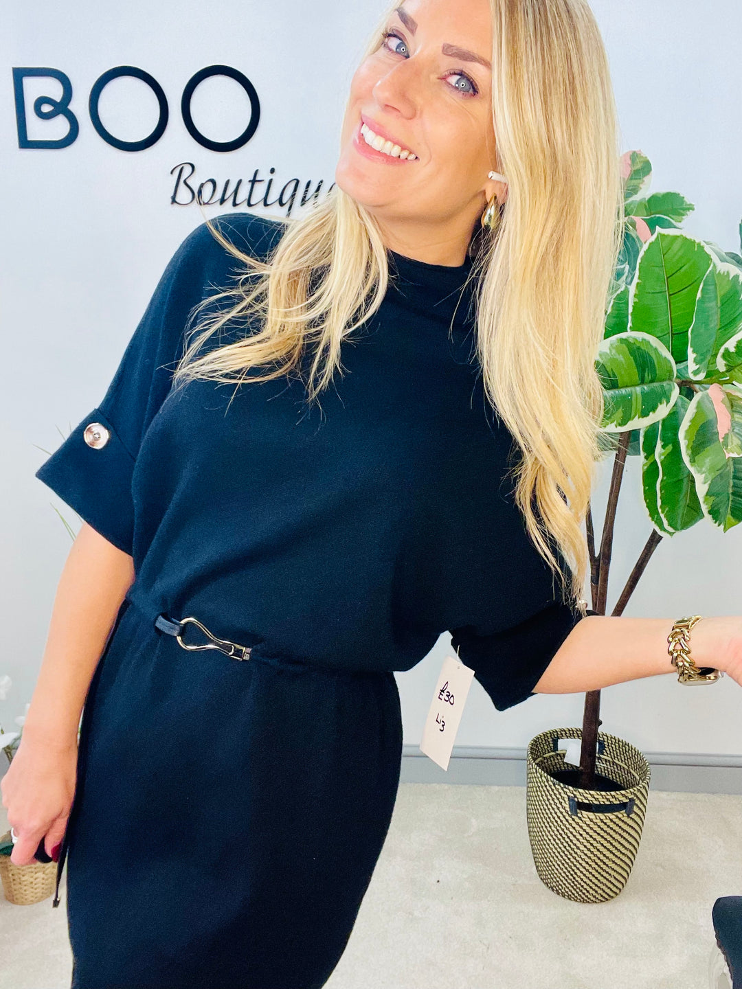The LIZ black knitted dress