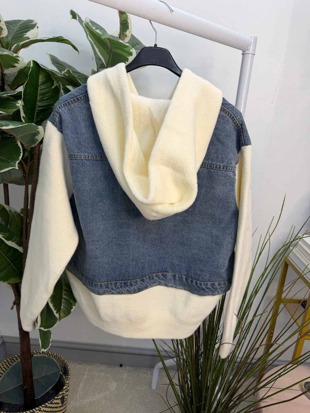 The JAZZ cream knit blue denim hoodie jacket