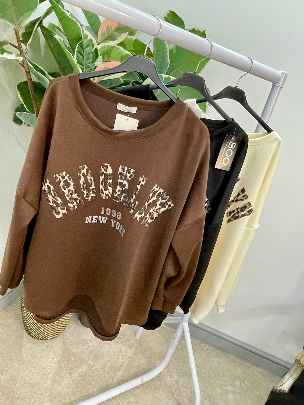 LADIES SCUBA LEOPARD SWEATSHIRT TOP - BLACK, BROWN & BEIGE