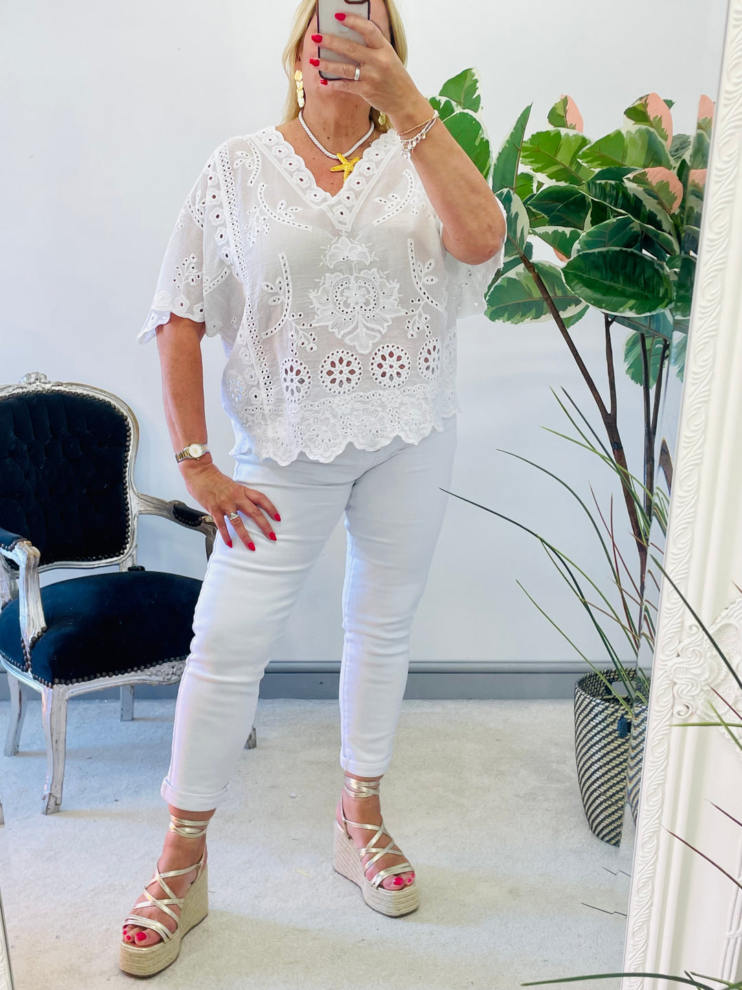 LADIES WOMENS WHITE EMBROIDERED PRETTY SUMMER TOP