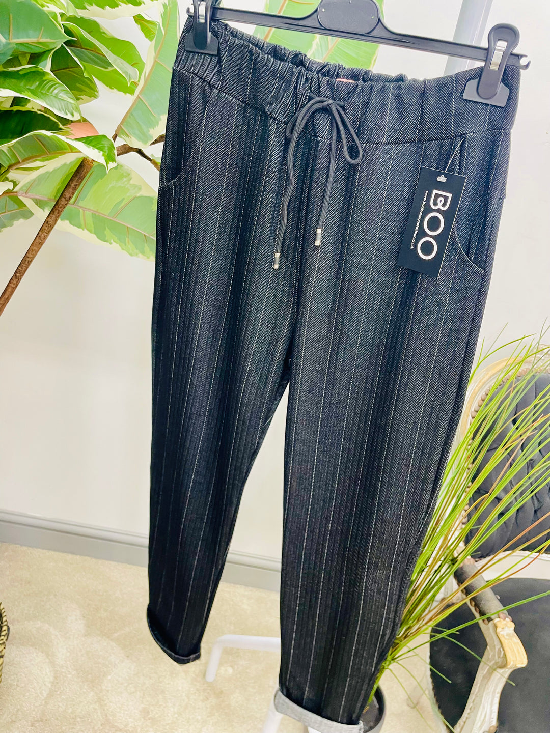 The NESSA trousers - 2 colours