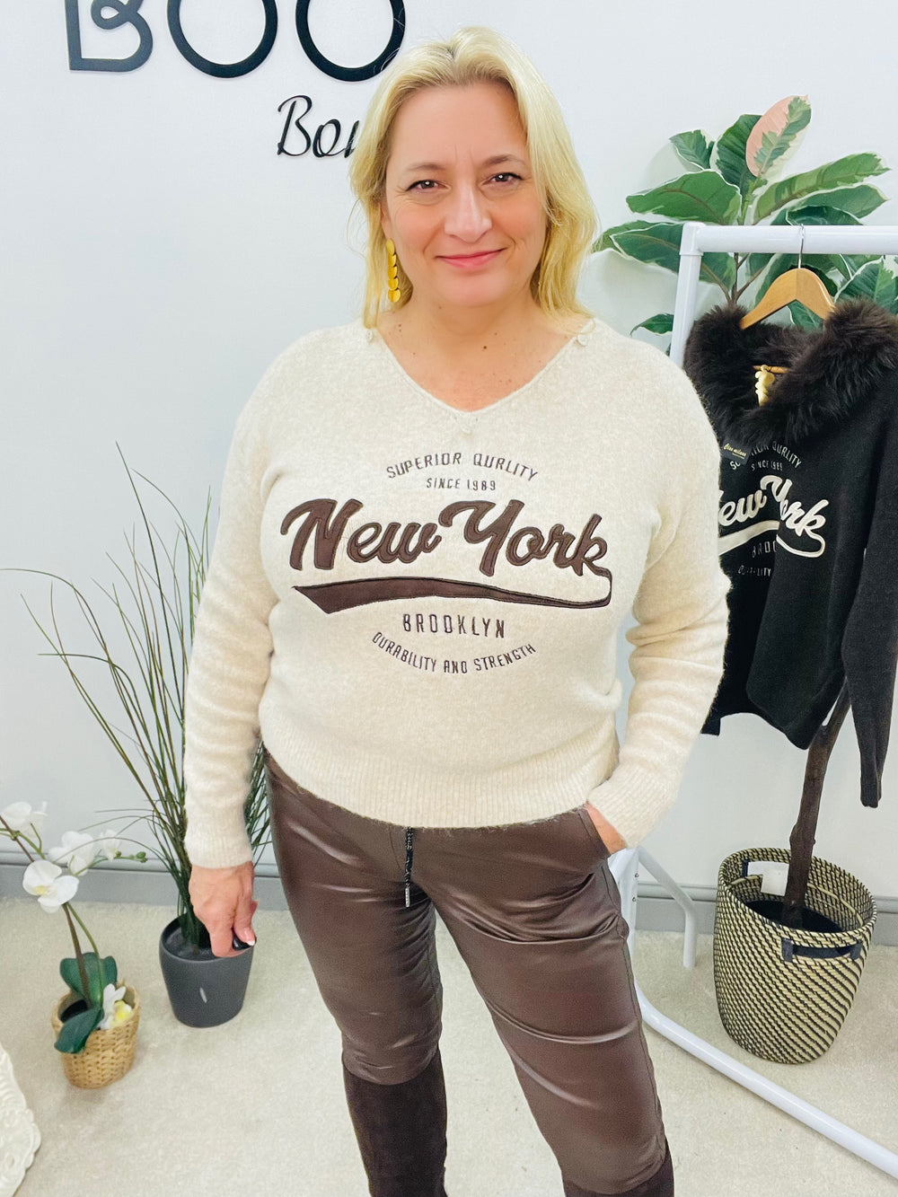 LADIES KNITTED FAUX FUR COLLAR JUMPER - BEIGE & CHOCOLATE BROWN