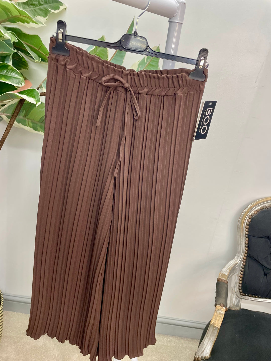LADIES CHIFFON PLEATED CULLOTTE TROUSERS - BLACK, NAVY, BROWN