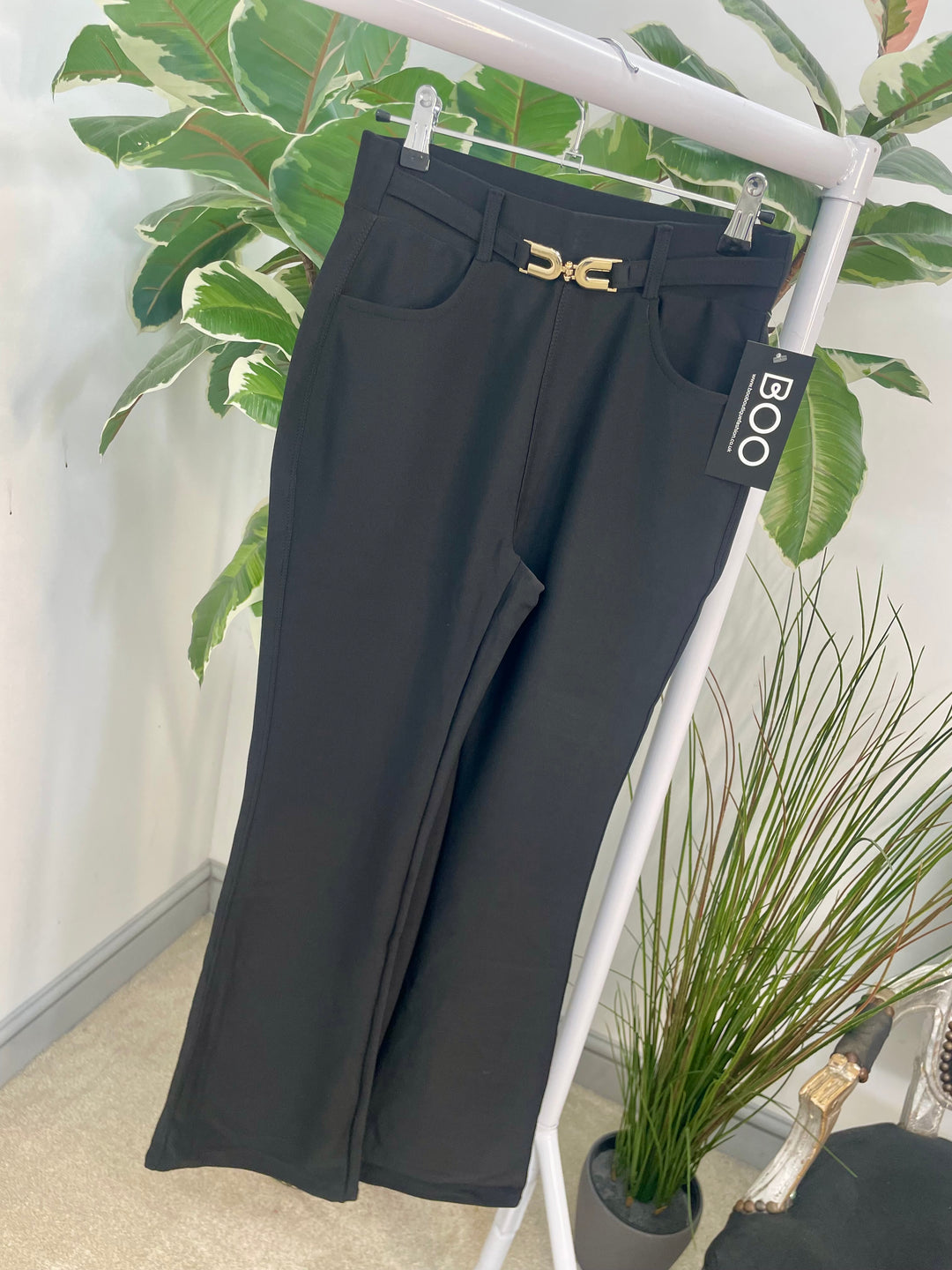 The PIXIE black flared leggings