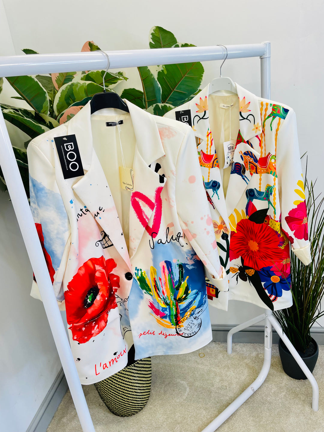 LADIES CREAM GRAFFITI BLAZER - 2 PRINTS