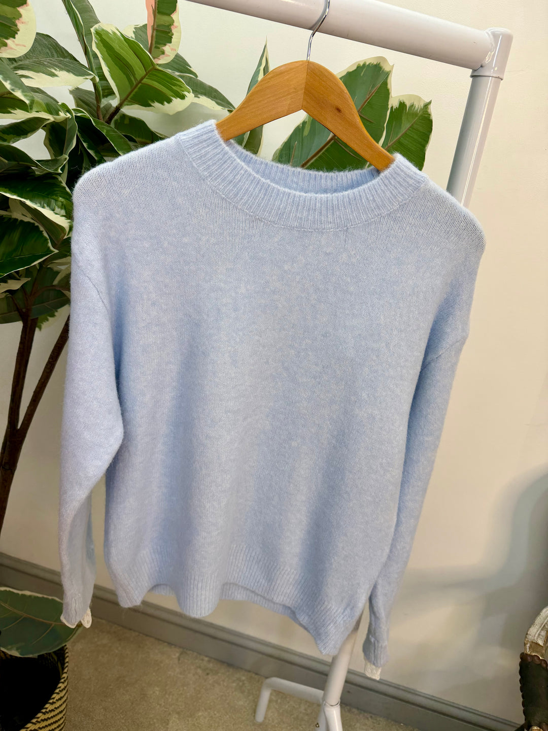 LADIES SOFT KNIT LACE CUFF JUMPER - BLUE, PINK & BEIGE