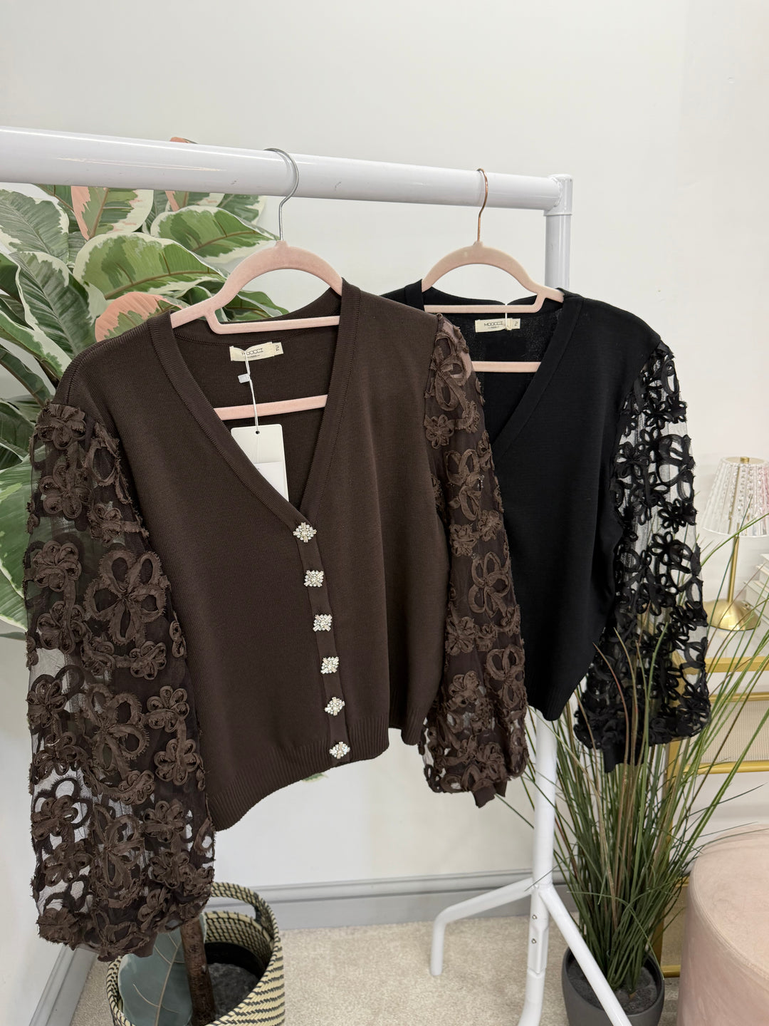The DOLLY cardigan - 2 colours