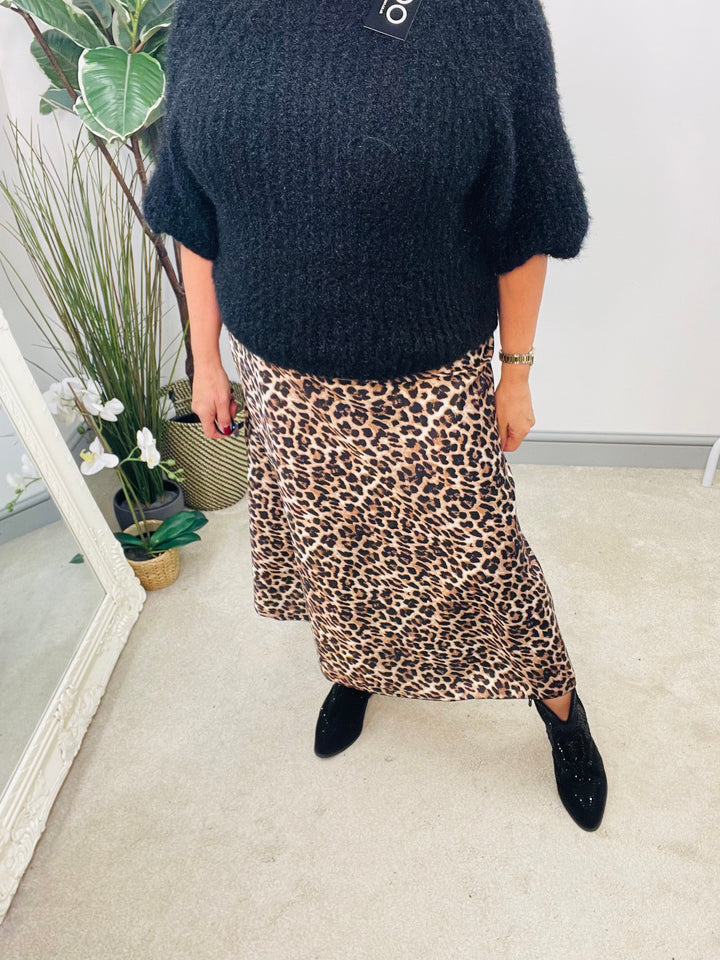 LADIES LEOPARD PRINT SATIN MAXI SKIRT