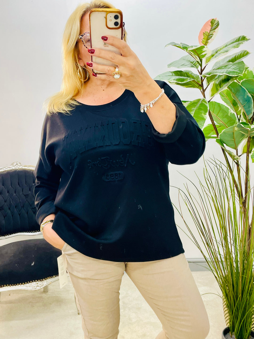 The JADE sweatshirt - 2 colours