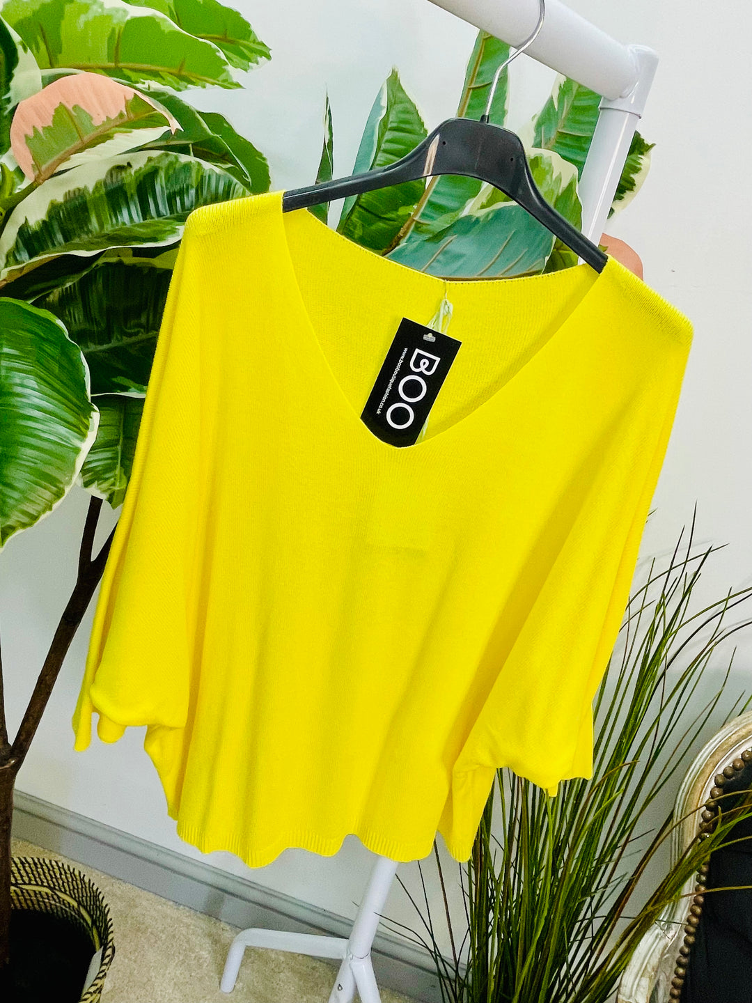 LADIES SOFT FINE KNIT V NECK TOP - YELLOW, WHITE, BROWN, TURQUOISE, CAMEL