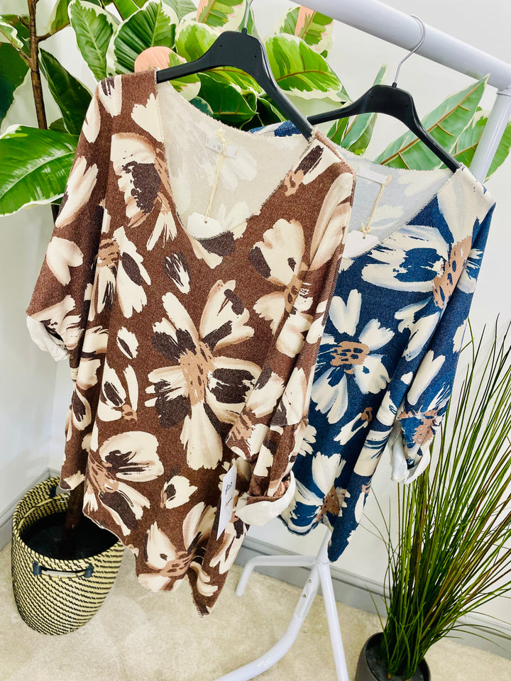 LADIES FINE KNIT FLOWER PRINT TOP - NAVY BLUE & BROWN
