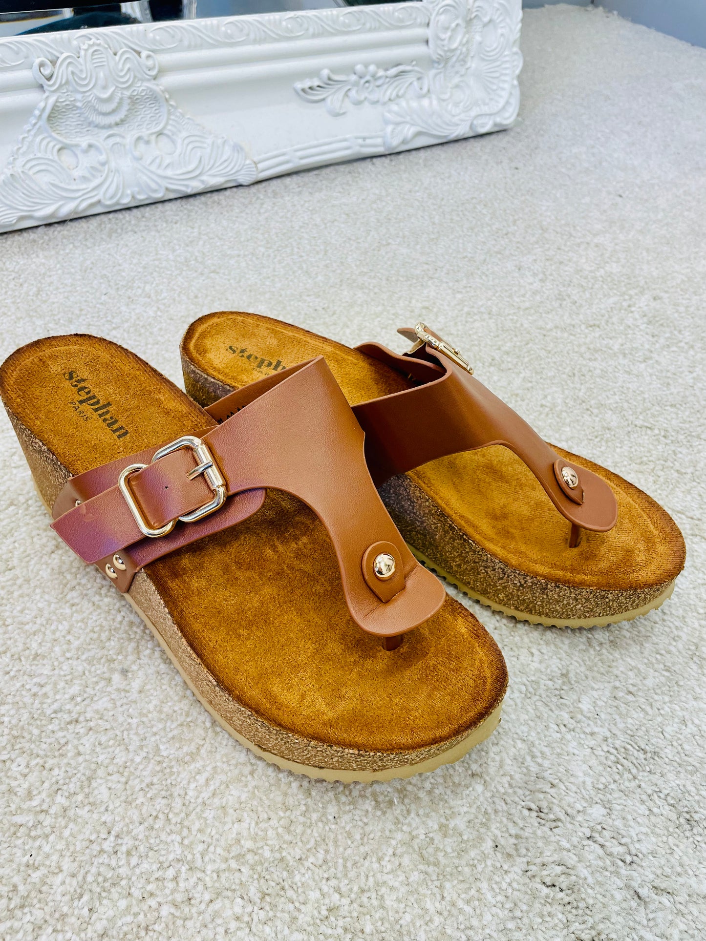 WEDGE TOEPOST SANDALS ( H68 ) - 2 colours
