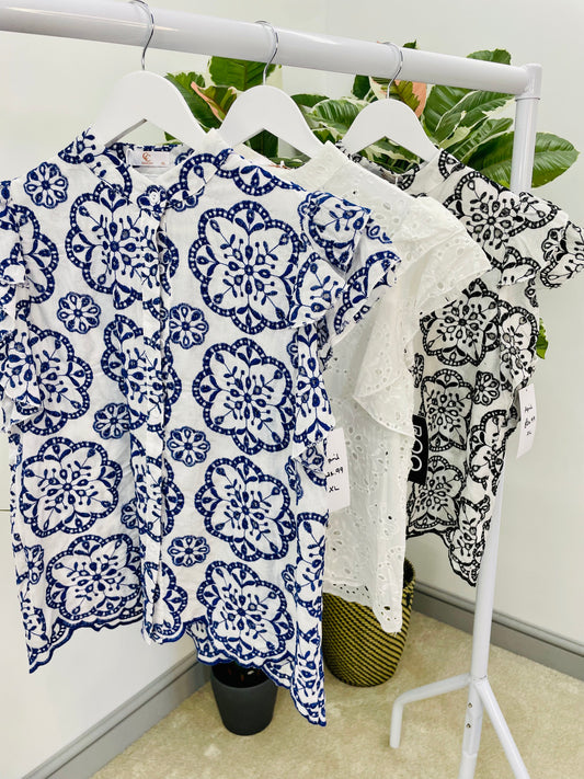 The APRIL broderie anglaise top - 3 colours