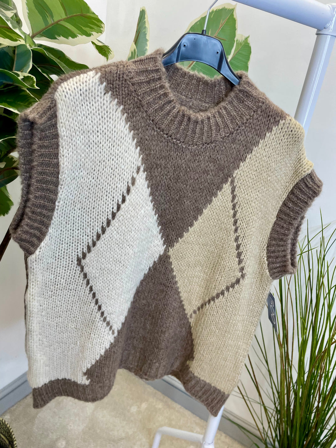 LADIES ARGYLE KNIT TANK TOP - MOCHA, BEIGE, BROWN