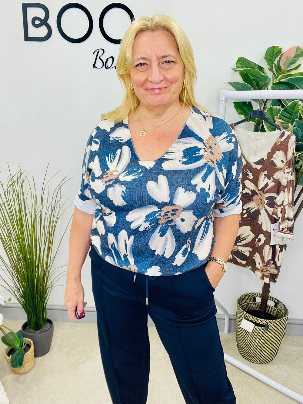 LADIES FINE KNIT FLOWER PRINT TOP - NAVY BLUE & BROWN