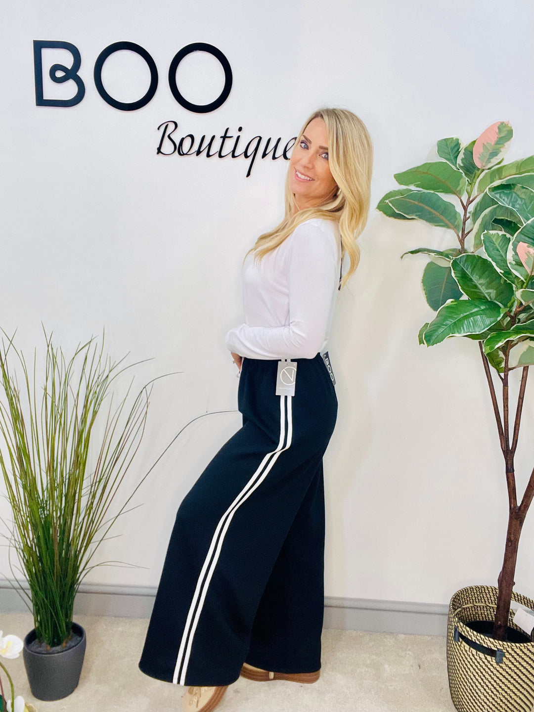 LADIES SPORTS LUXE STRAIGHT LEG JOGGER TROUSERS - NAVY, BLACK & CAMEL