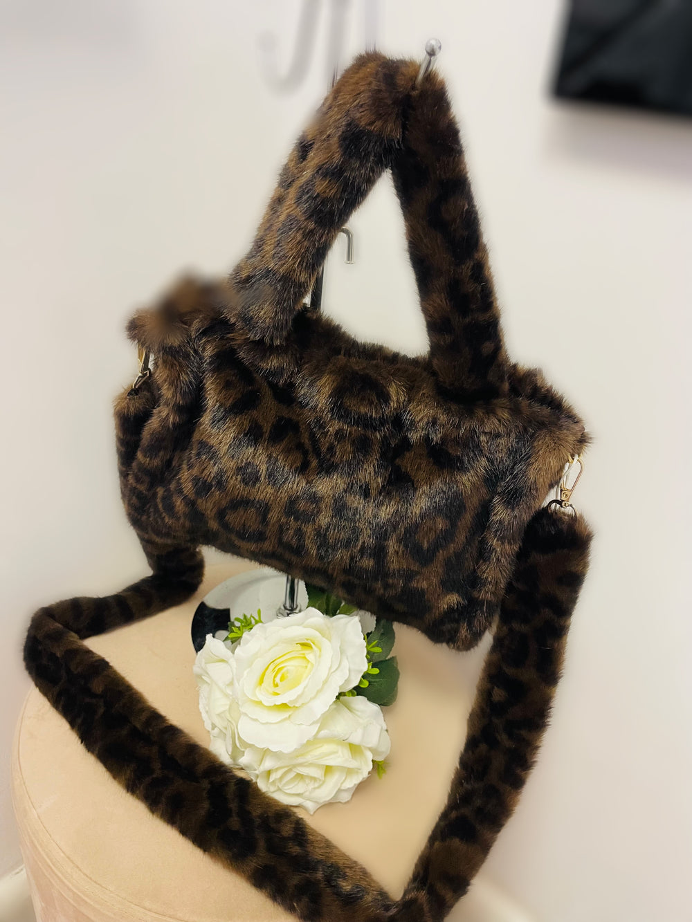 The FLUFFY faux fur bag colours