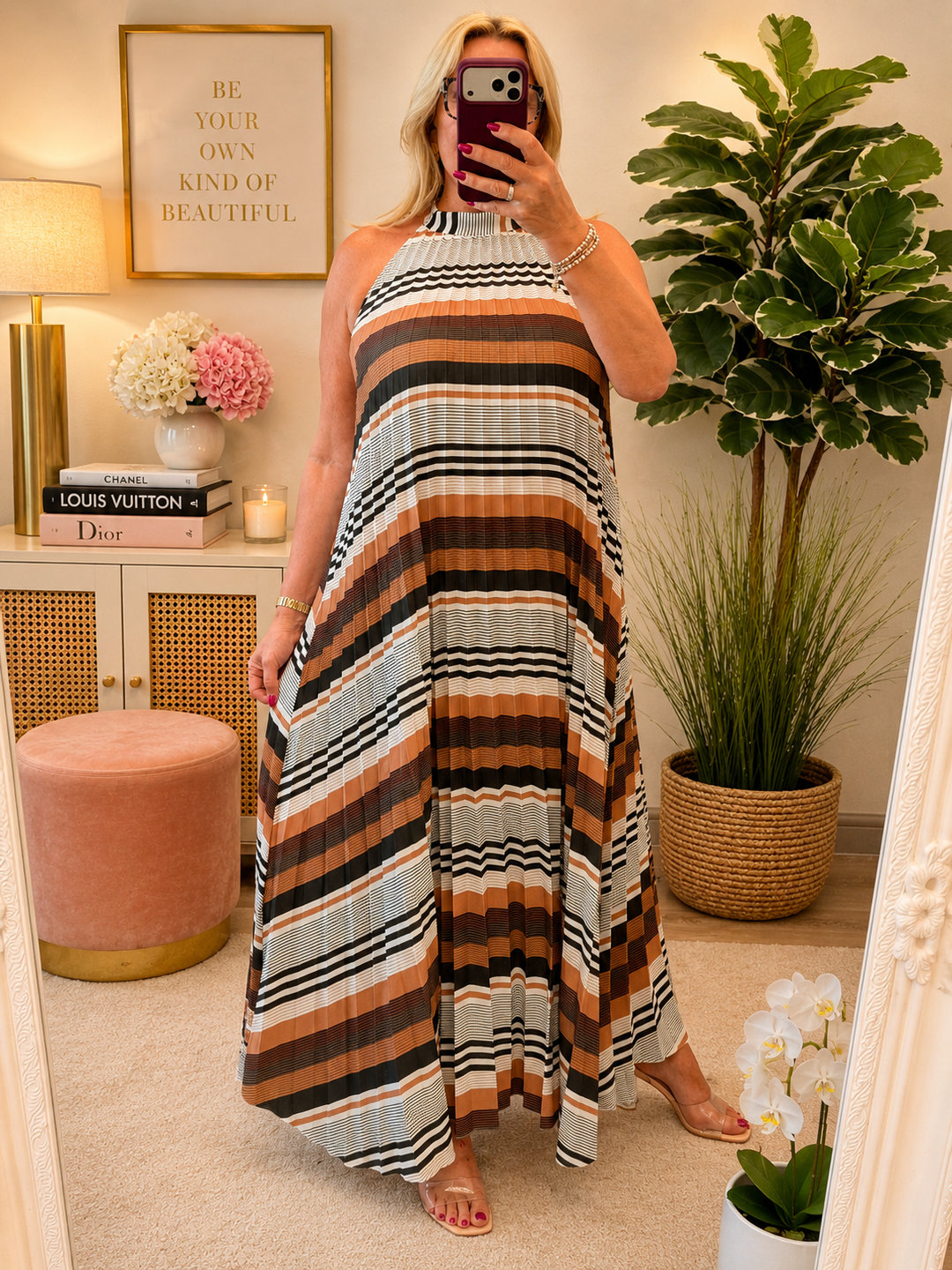 Ladies Fashion Zig Zag Print Pleated Halter Neck Maxi Dress