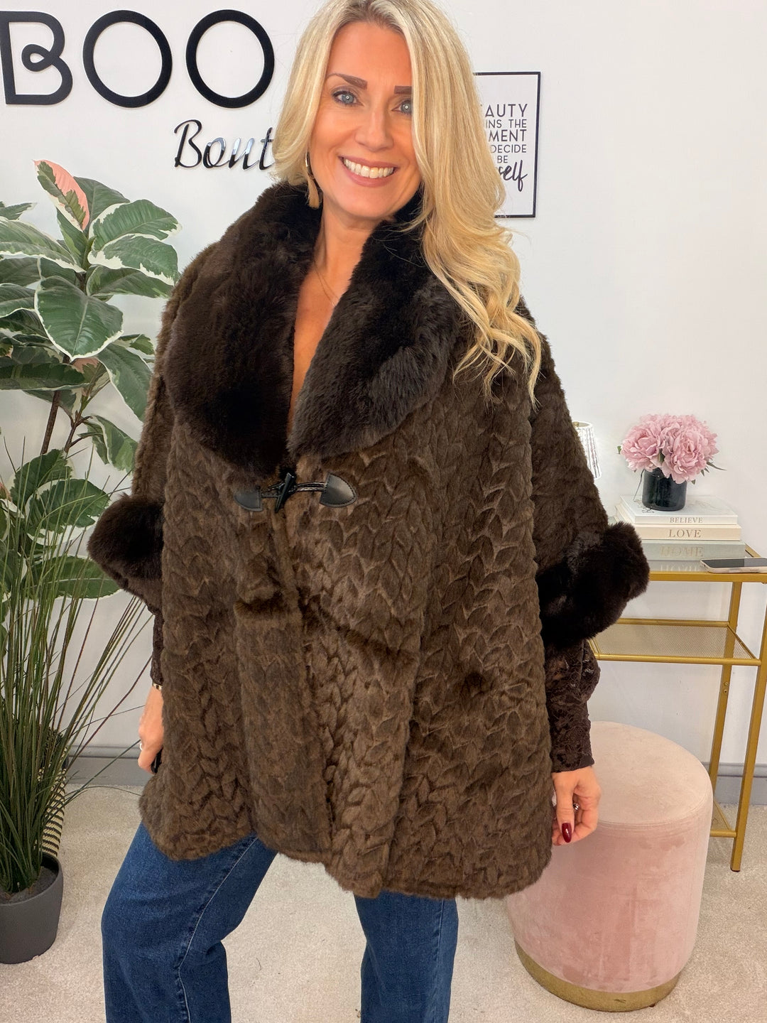 The EMILY luxe faux fur cape - 5 colours