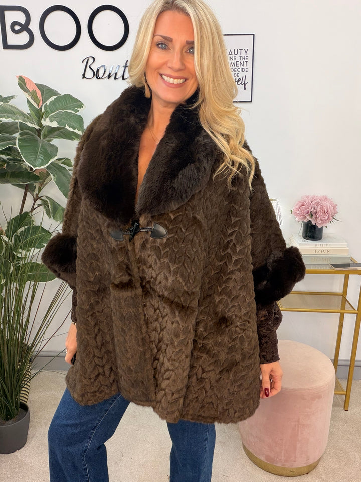 The EMILY luxe faux fur cape - 5 colours