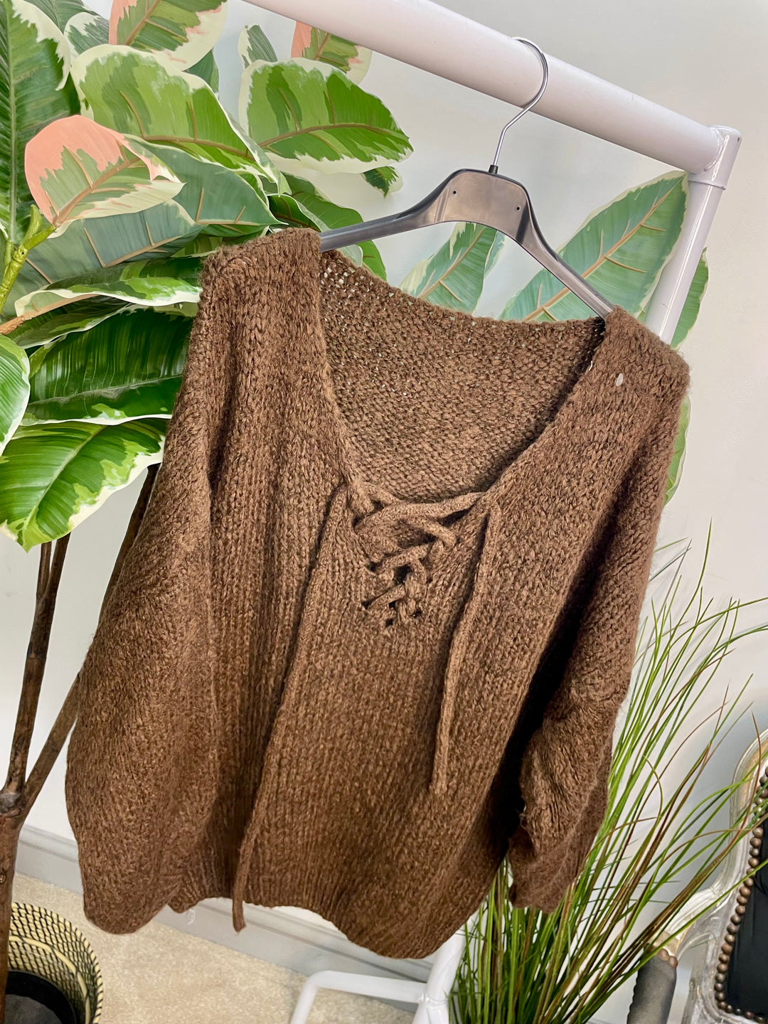 LADIES CHUNKY KNIT TIE NECK JUMPER - BLACK, BEIGE & BROWN