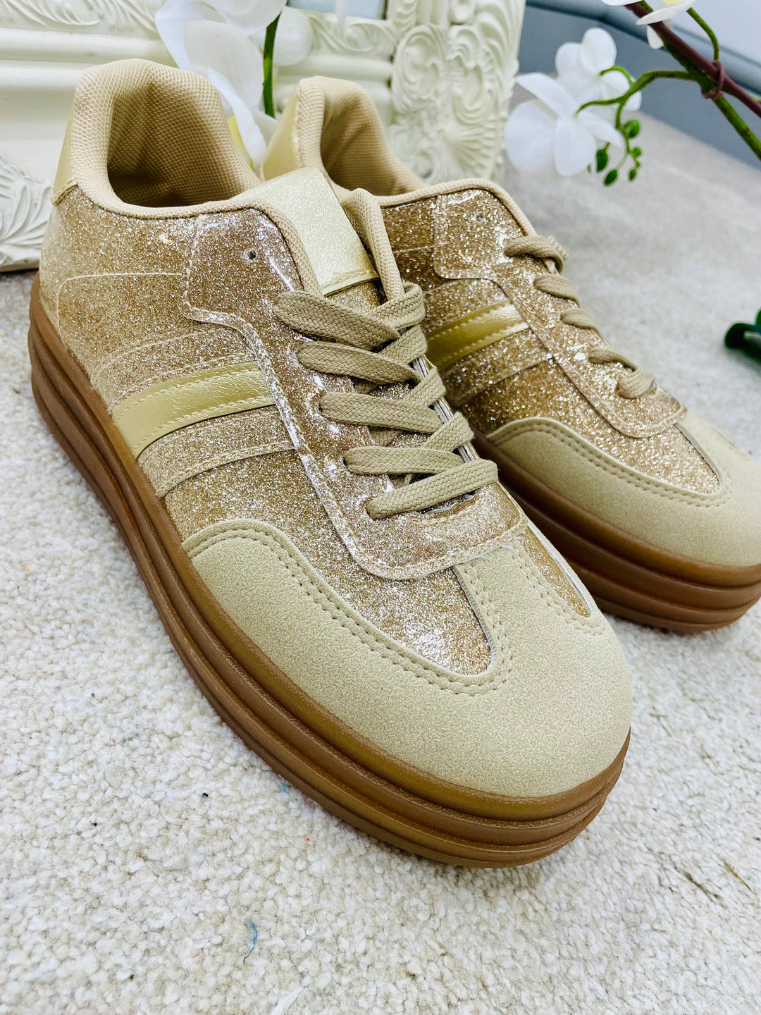 GOLD GLITTER FLATFORM TRAINERS ( LT33 )
