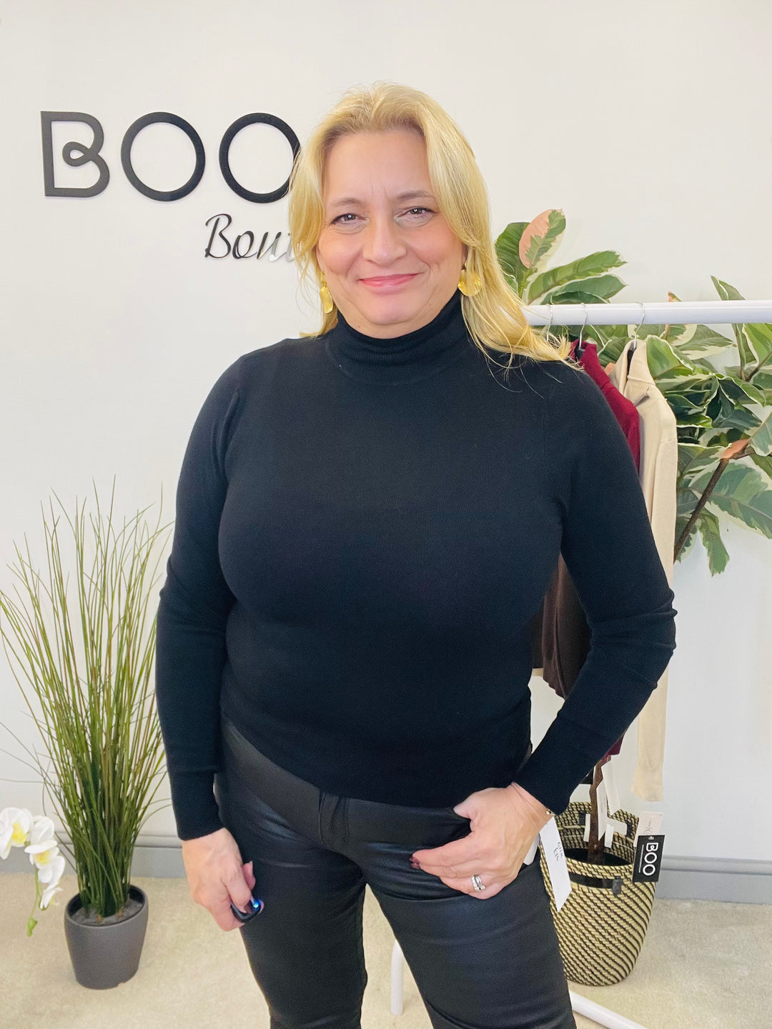 LADIES FINE KNIT ROLL NECK JUMPER - BERRY, BLACK, BEIGE & BROWN