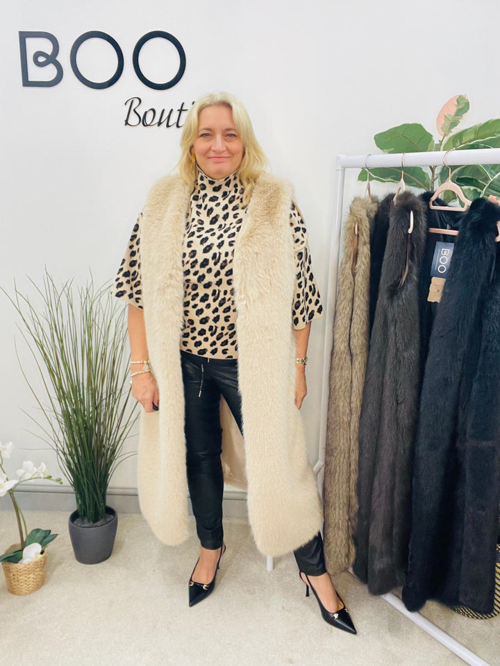 The XANIA faux fur gilet - 4 colours