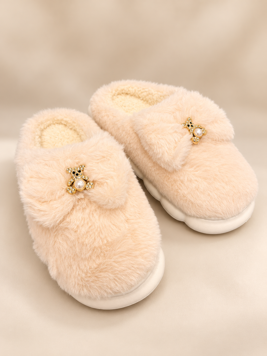 Women’s Cream Faux Fur Cloud Style Slippers