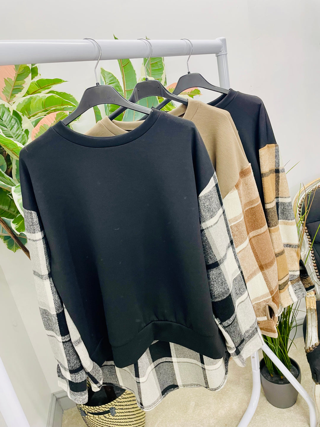LADIES CHECK SWEATSHIRT TOP - BLACK & MOCHA