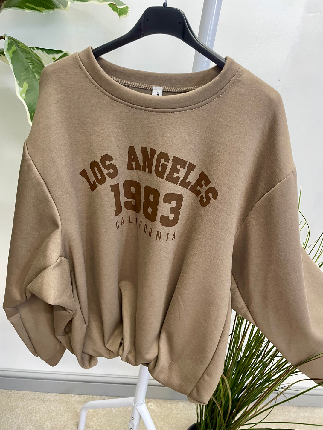 LADIES BUBBLE HEM NEW YORK SWEATSHIRT TOP - BERRY, BLACK, TAUPE, CREAM & BROWN