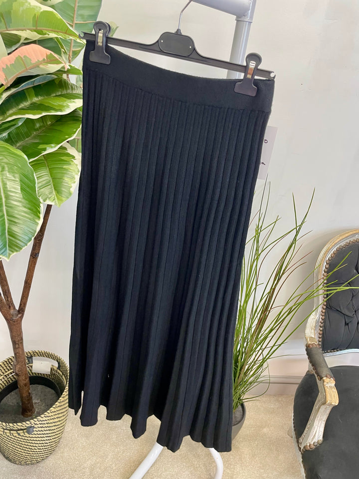 The ANITA knitted skirt - 3 colours