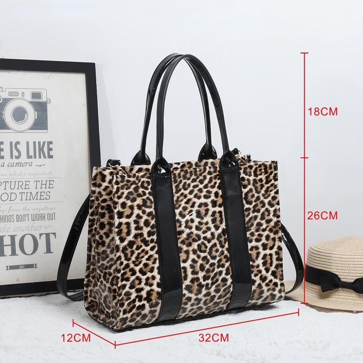 The RITA tote bag