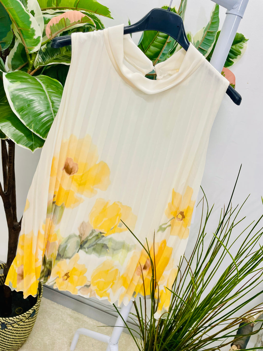 LADIES PLEATED FLOWER PRINT CHIFFON TOP - BLACK, KHAKI, LEMON, PINK & NAVY