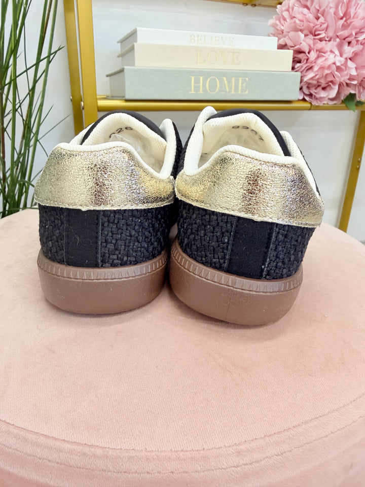 Ladies Fashion Black Flat Inspired Stripe Trainers 