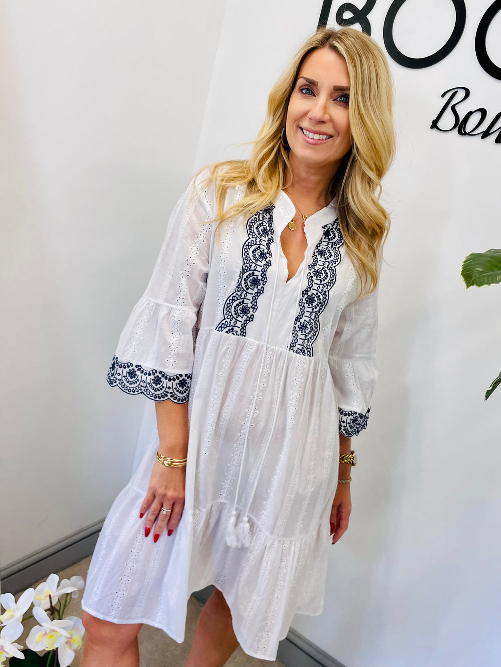 LADIES WHITE BRODERIE ANGLAISE SUMMER SMOCK DRESS