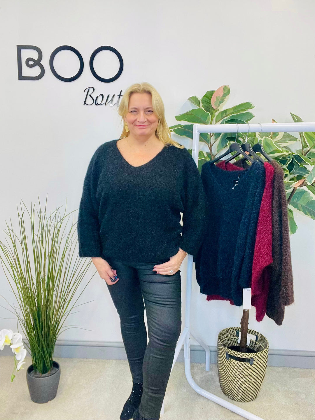 LADIES FLUFFY KNIT V NECK JUMPER - BROWN, BERRY, BLACK & NAVY